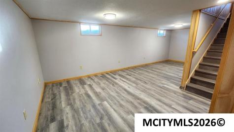 537 NE 4th Street Mason City IA 50401