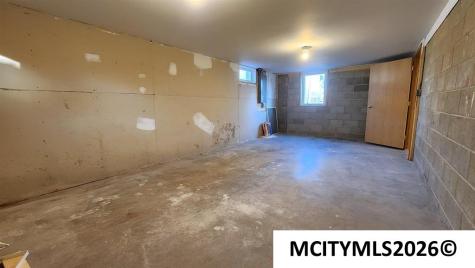 537 NE 4th Street Mason City IA 50401
