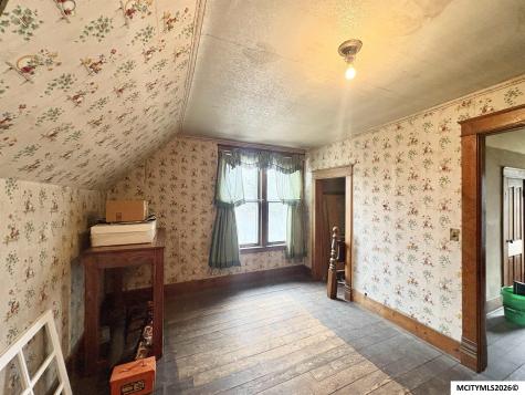 204 3rd Street S Rockwell IA 50469