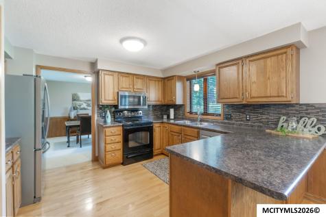 5 Quarry Road Mason City IA 50401