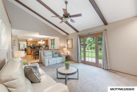 5 Quarry Road Mason City IA 50401
