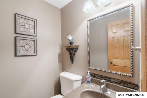 5 Quarry Road Mason City IA 50401