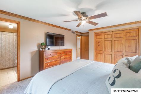 5 Quarry Road Mason City IA 50401