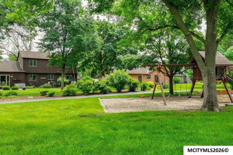 5 Quarry Road Mason City IA 50401