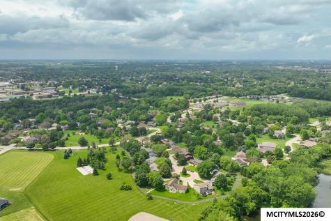 5 Quarry Road Mason City IA 50401
