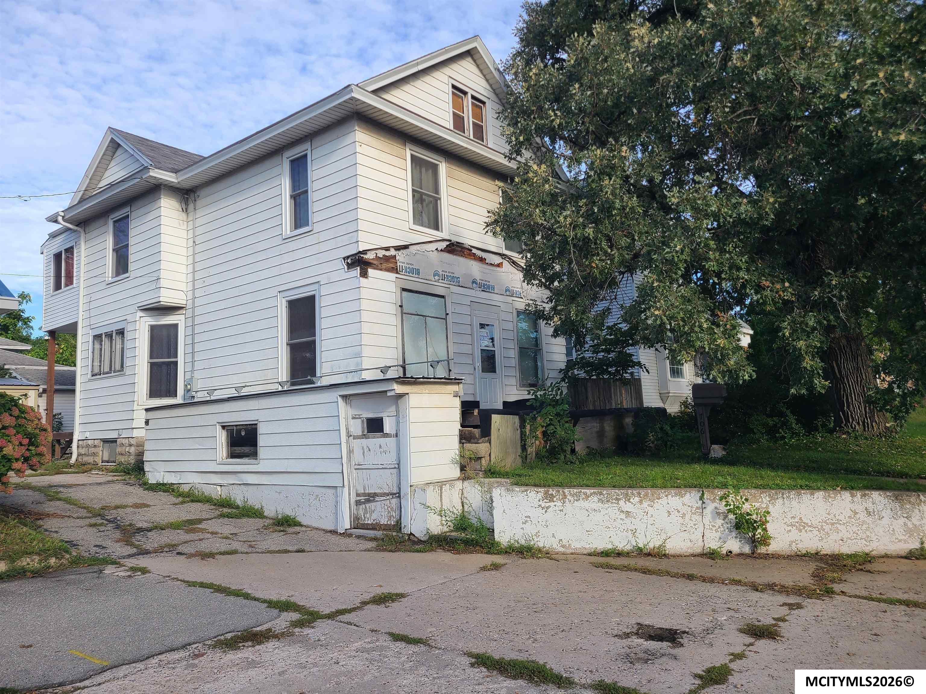 706 N Federal Mason City IA 50401