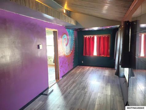 706 N Federal Mason City IA 50401