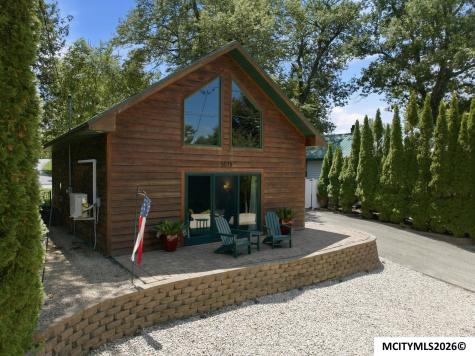 5078 S Shore Drive Clear Lake IA 50428