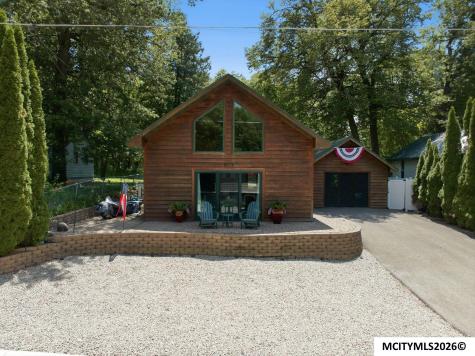 5078 S Shore Drive Clear Lake IA 50428
