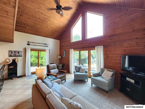 5078 S Shore Drive Clear Lake IA 50428