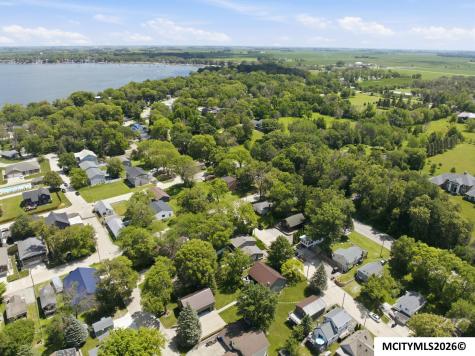 5078 S Shore Drive Clear Lake IA 50428