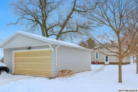 512 15th SE Mason City IA 50401