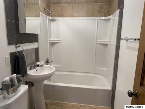 1216 2nd SW Mason City IA 50401