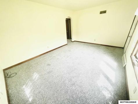 124 27th Street SW Mason City IA 50401
