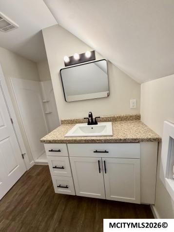 403 NW 1st Street Mason City IA 50401