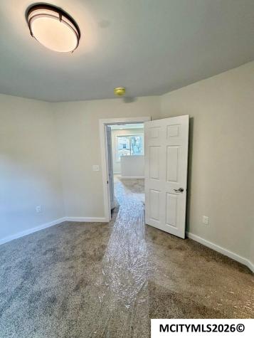403 NW 1st Street Mason City IA 50401