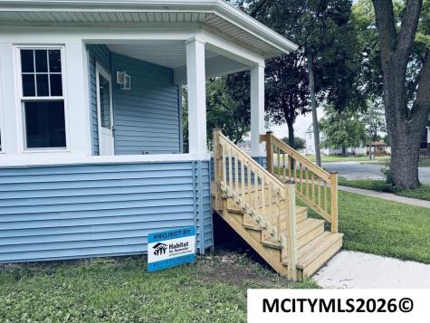 403 NW 1st Street Mason City IA 50401