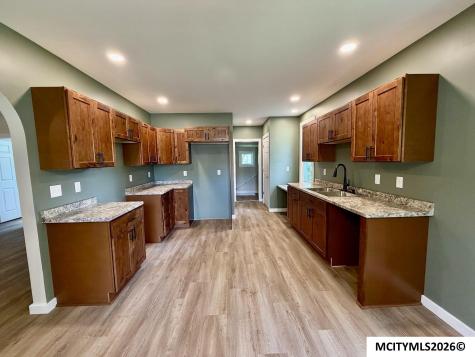 403 NW 1st Street Mason City IA 50401