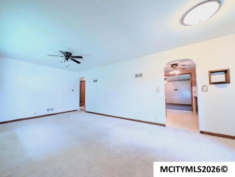 516 10th Street NW Mason City IA 50401