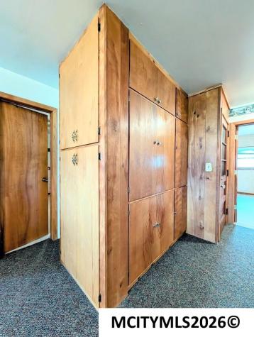 516 10th Street NW Mason City IA 50401