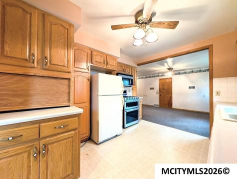 516 10th Street NW Mason City IA 50401
