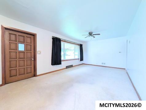 516 10th Street NW Mason City IA 50401