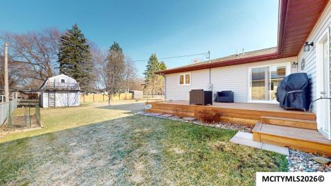 1011 S Kentucky Mason City IA 50401