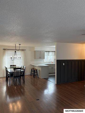 2166 Springview Drive Mason City IA 50401