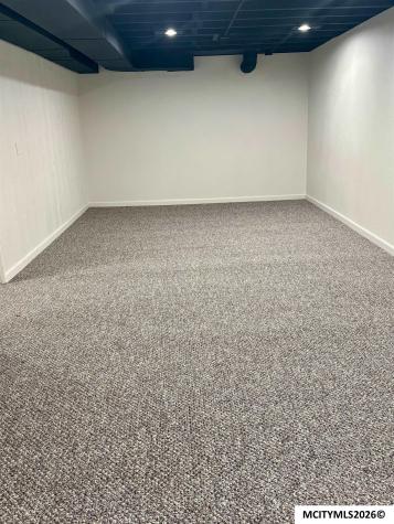 2166 Springview Drive Mason City IA 50401