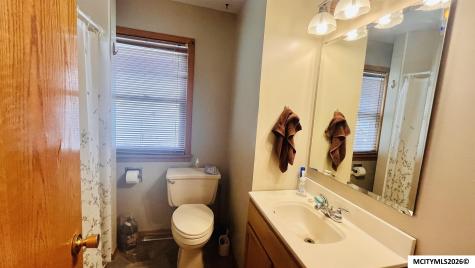 516 15th NW Mason City IA 50401