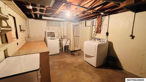 516 15th NW Mason City IA 50401