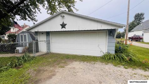 516 15th NW Mason City IA 50401