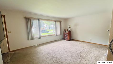 516 15th NW Mason City IA 50401