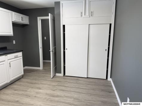 620 N Jackson Mason City IA 50401