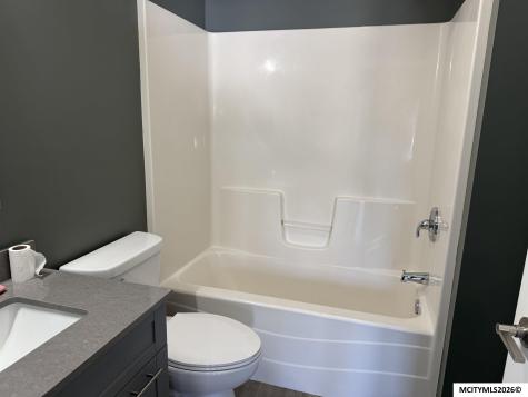 620 N Jackson Mason City IA 50401