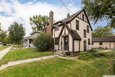 112 S Vermont Mason City IA 50401