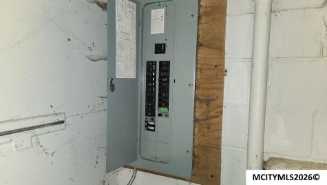 1109 12th NW Mason City IA 50401