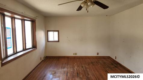 1109 12th NW Mason City IA 50401