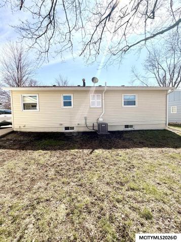 36 Mission Drive Mason City IA 50401