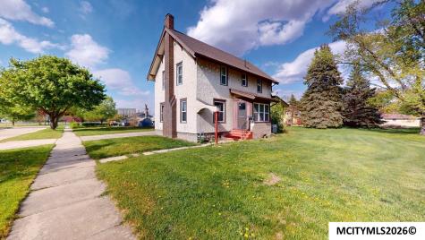 1523 N Monroe Mason City IA 50401