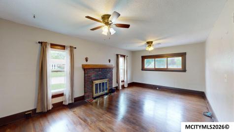 1523 N Monroe Mason City IA 50401