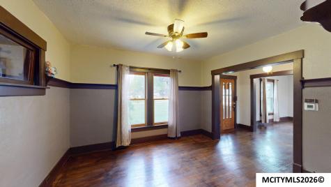 1523 N Monroe Mason City IA 50401