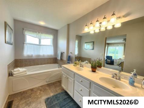 428 Brickyard Road Sheffield IA 50475