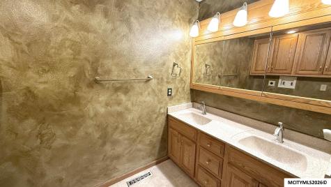 715 4th Street NW Nora Springs IA 50458