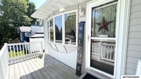 715 4th Street NW Nora Springs IA 50458