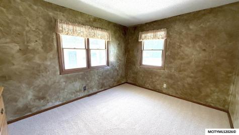 715 4th Street NW Nora Springs IA 50458