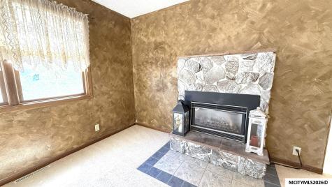 715 4th Street NW Nora Springs IA 50458