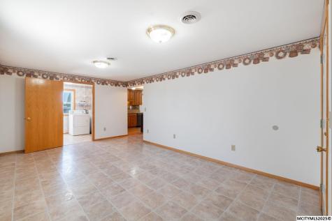 42 33rd SE Mason City IA 50401