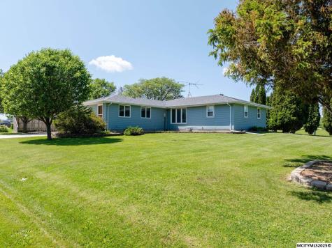 42 33rd SE Mason City IA 50401