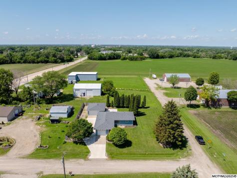 42 33rd SE Mason City IA 50401